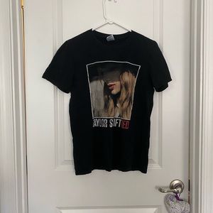 Taylor Swift T-shirt.